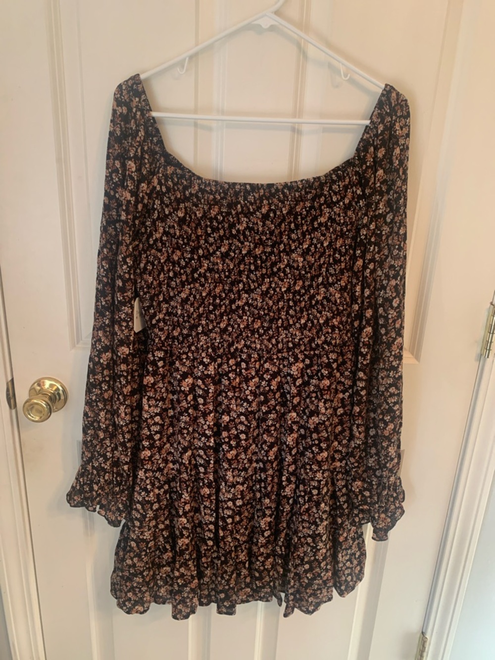 Altar'd State Black Floral Off-Shoulder Mini Dress Size XL - Picture 5 of 6